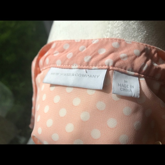 Pink polka-dot blouse| size M | New York & Company - Picture 6 of 6